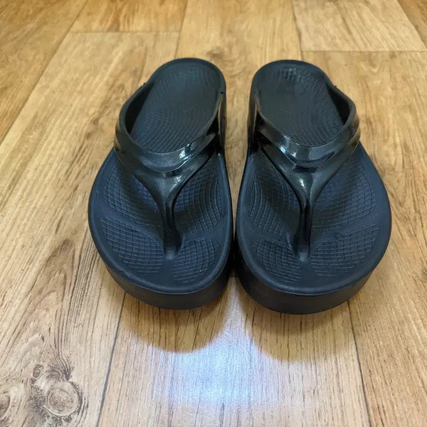 [BUNJANG] OOFOS OOlala Omega Black Sandals / 우포스 울랄라 오메가 블랙