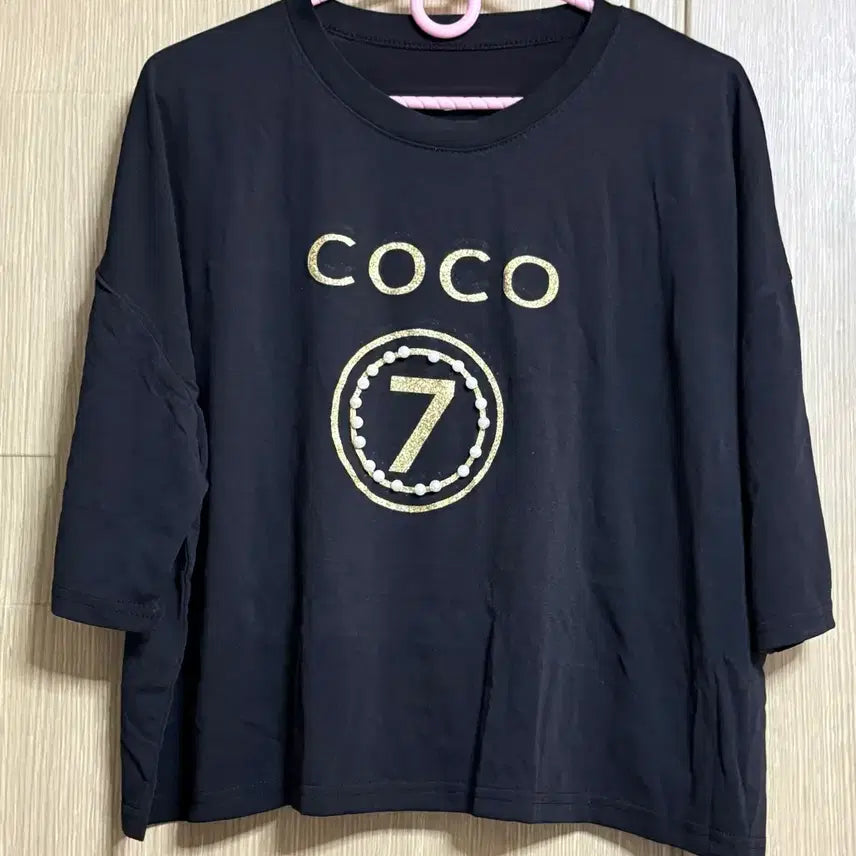 [BUNJANG] Pearl Detail Seven-Tenth Sleeve T-Shirt / 영문펄 진주포인트 칠부티