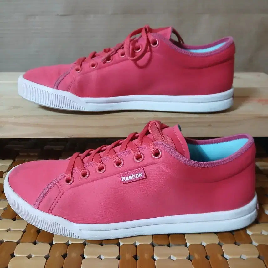 [BUNJANG] Reebok Lightweight Sneakers Women's Size 255 / (70) 리북 진짜 가벼운 스니커즈 여성 255