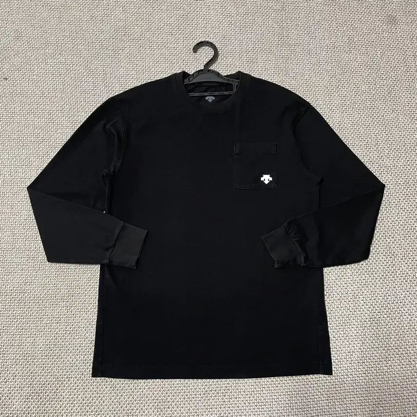 [BUNJANG] Descente 23SS Round Long Sleeve T-Shirt / S 데상트 라운드 긴팔티 23SS B.7972
