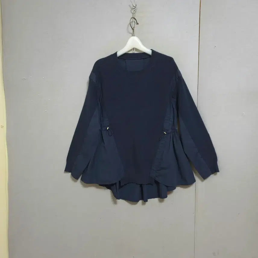 [BUNJANG] Knit Contrast Navy Blouse (Free Size) / 니트배색 네이비 블라우스 F  n7313