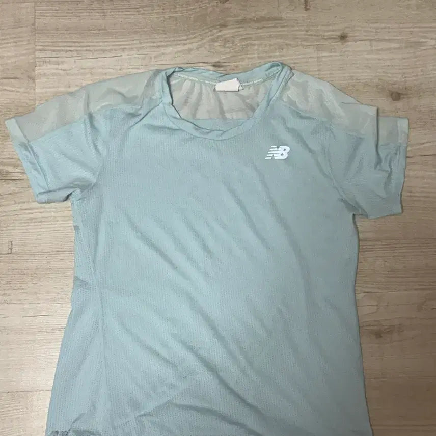 [BUNJANG] New Balance Short Sleeve T-Shirt Light Blue / 뉴발란스 반팔 티셔츠 라이트블루