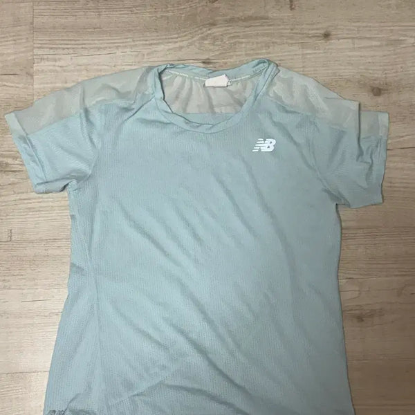 [BUNJANG] New Balance Short Sleeve T-Shirt Light Blue / 뉴발란스 반팔 티셔츠 라이트블루