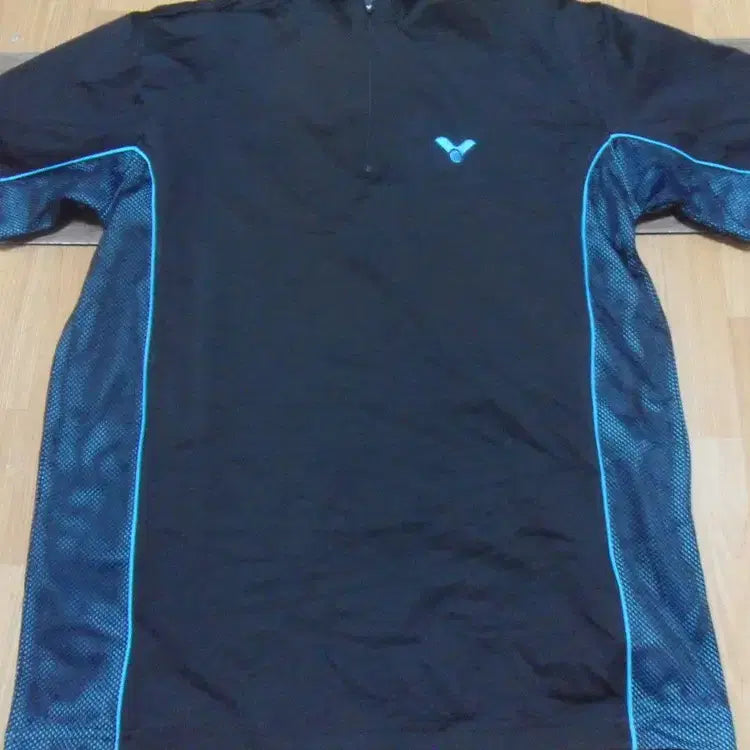 [BUNJANG] Victor Men's Half-Zip T-Shirt Badminton Wear / 6천원구제 빅터 남성 반팔 반집업 티셔츠 배드민턴복 4