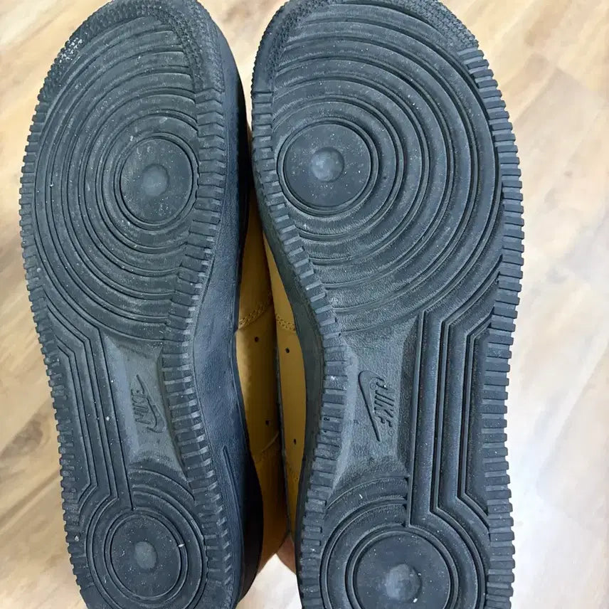 [BUNJANG] Nike Air Force 1 Sneakers / 나이키에어포스 검된