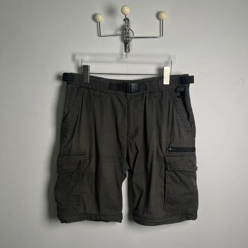 [BUNJANG] Vintage Dark Grey Cargo Convertible Shorts / VTG 빈티지 다크 그레이 카고 반바지 30