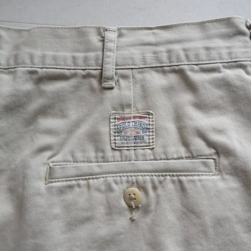 [BUNJANG] Polo Ralph Lauren 90s Authentic 2-Pleat Classic Chino Shorts (Size 36) / [90s/36] 폴로 어센틱 사각탭 2턱 클래식 치노 반바지