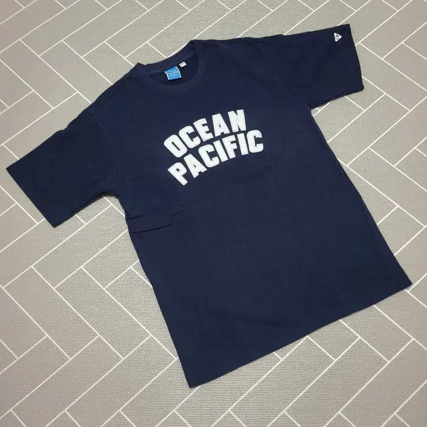 [BUNJANG] Ocean Pacific Spell Out Round Short Sleeve T-Shirt M / 오션퍼시픽 스팰아웃 라운드 반팔 M