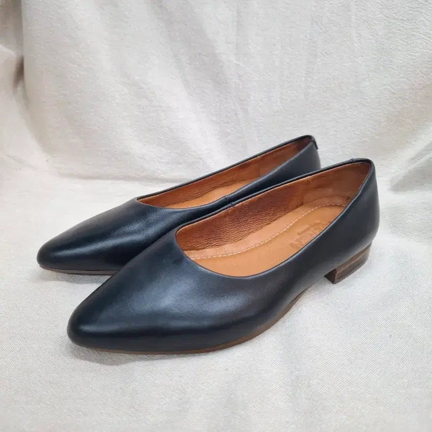 [BUNJANG] CUEREN Madrid 01 Flat Shoes Black 225 / CUEREN 마드리드 01 플랫 블랙 225