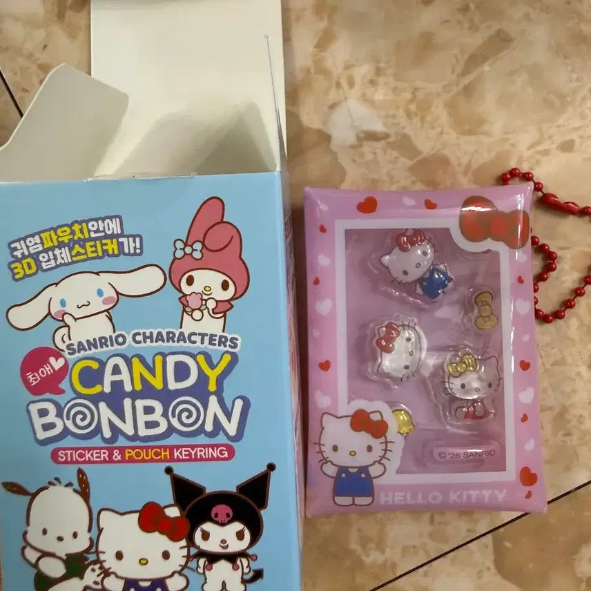 [BUNJANG] Sanrio Hello Kitty Sticker & Pouch Keychain Set / 산리오 헬로키티 스티커 & 파우치 키링 세트