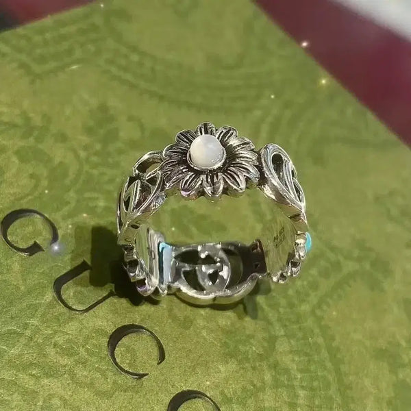 [BUNJANG] Gucci Flora Mother-of-Pearl Ring Size 16 / 구찌 플로라 반지 마더오브펄 16