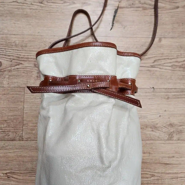 [BUNJANG] KWANI Bucket Shoulder Bag Ivory/Brown / KWANI 숄더백 아이보리/브라운