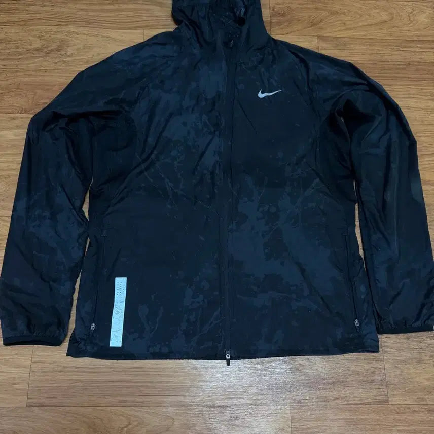 [BUNJANG] Nike Windbreaker Size 100 / [100] 나이키 바람막이