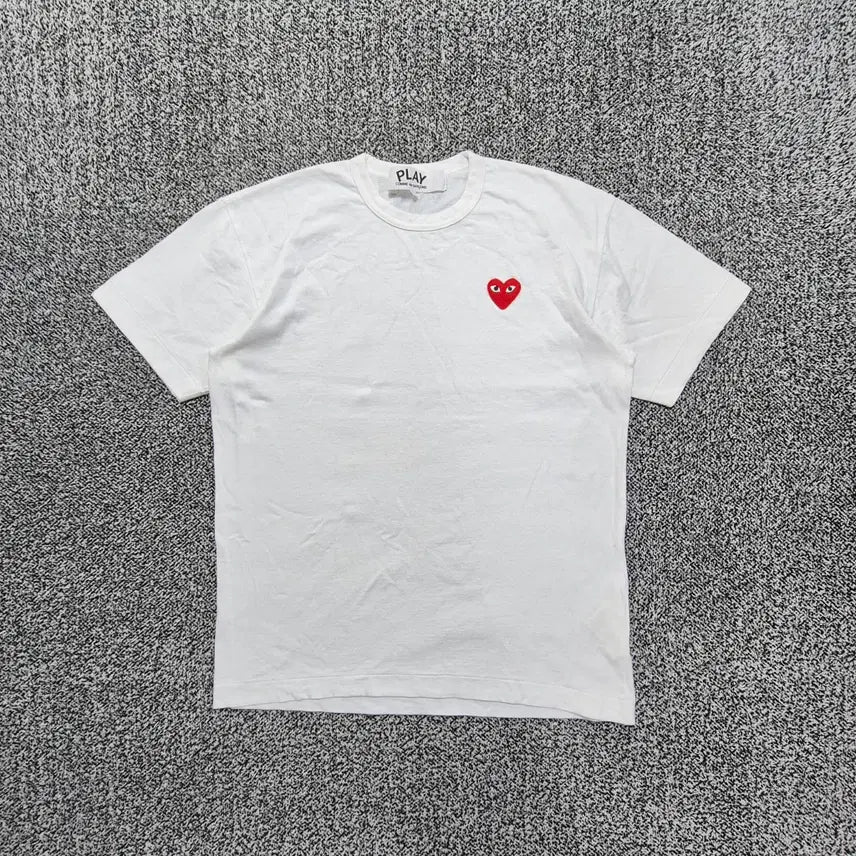 [BUNJANG] Comme des Garçons Play Red Heart Patch Short Sleeve T-Shirt White / 빈티지9. 꼼데가르송 플레이 레드 와펜 반팔 티셔츠 화이트