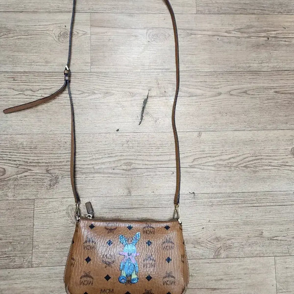 [BUNJANG] MCM Rabbit Character Brown Crossbody Bag / MCM 토끼 캐릭터 브라운 크로스백
