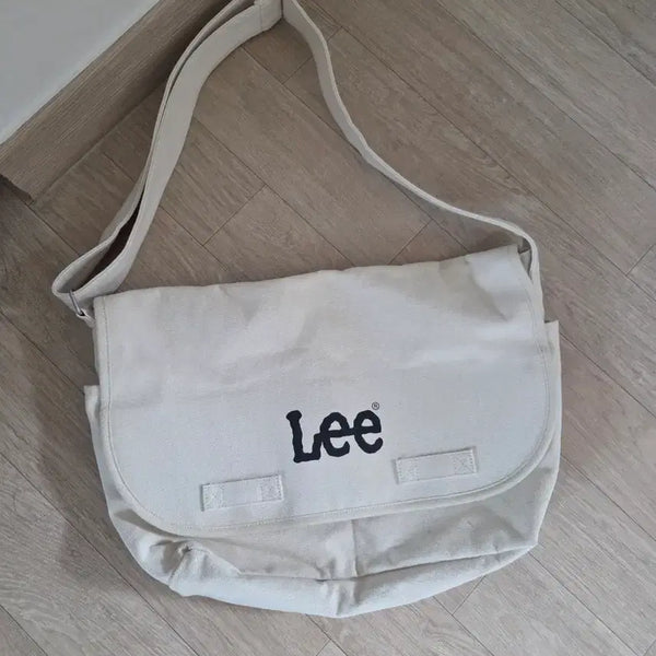 [BUNJANG] Lee Messenger Bag Canvas Ivory / Lee 메신저백 크로스백 아이보리