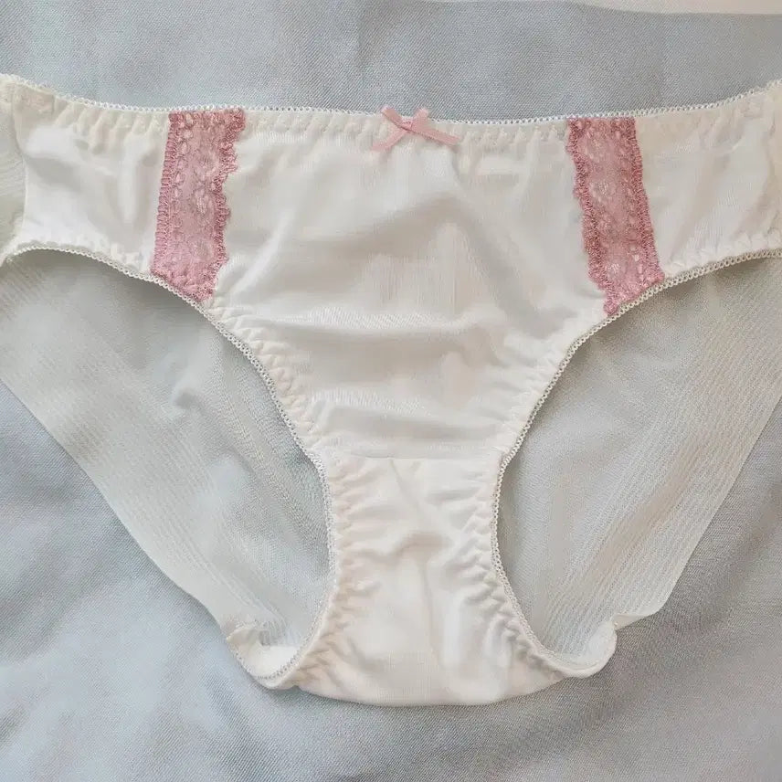 [BUNJANG] Two-Tone White Women's Panties / 투톤 화이트 여성팬티 - 중고