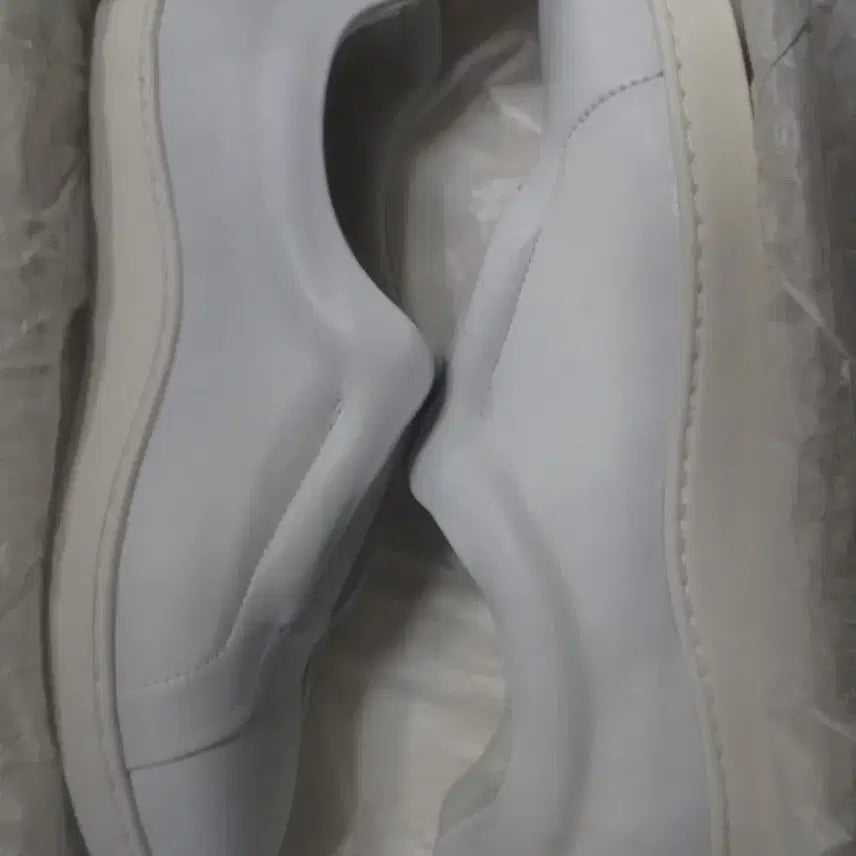 [BUNJANG] COS Leather Slip-ons White / 코스 레더 슬립온 화이트