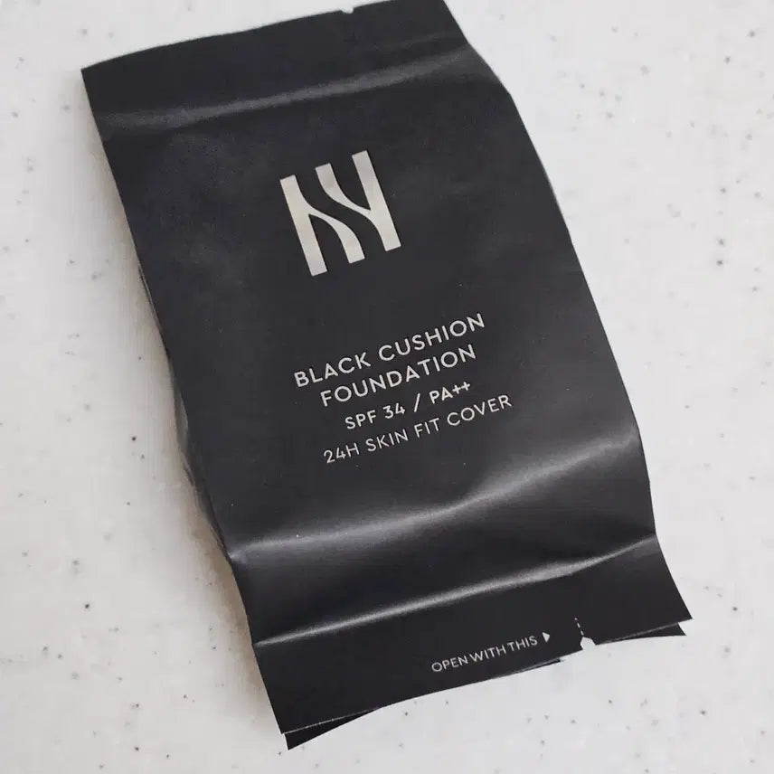 [BUNJANG] Hera Black Cushion Refill (13N1, 17N1) / NEW 헤라 블랙쿠션 리필 13N1, 17N1