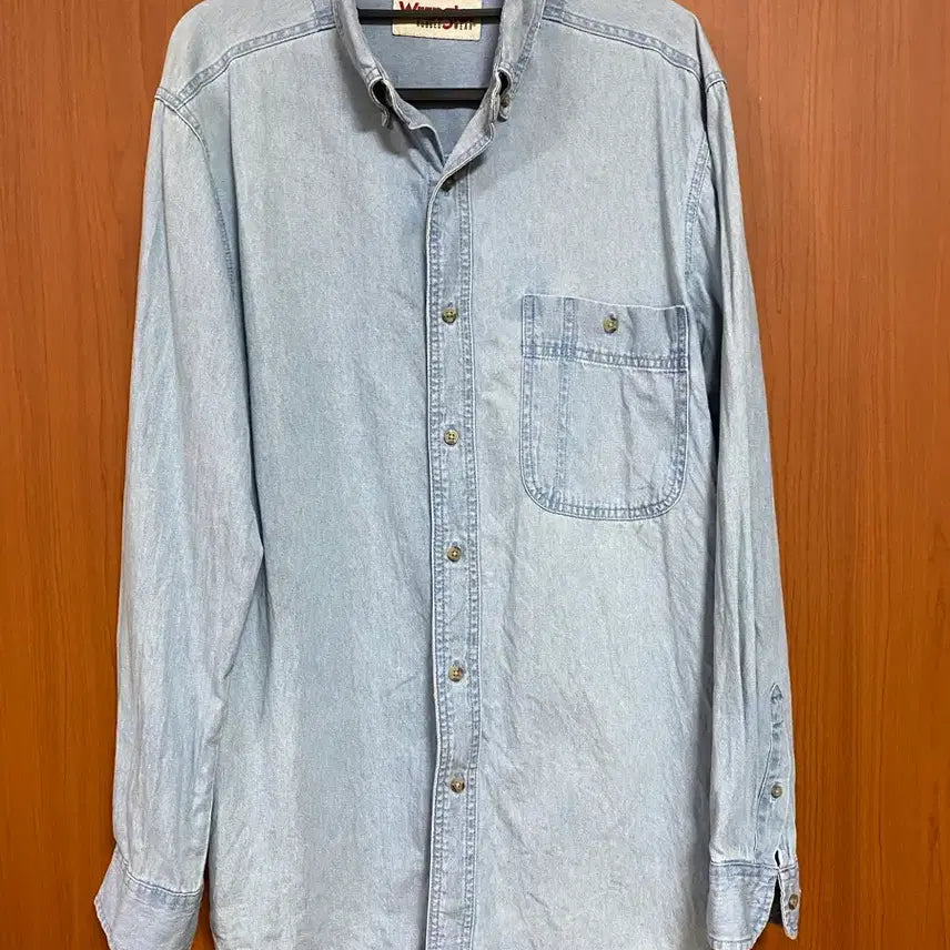[BUNJANG] Wrangler Light Wash Denim Shirt Medium / [Wrangler] 랭글러 연청 셔츠 M사이즈