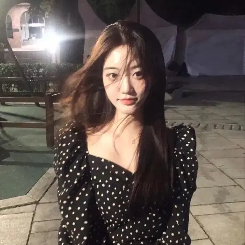[BUNJANG] Made Jennie's Lovely Dot Blouse / 상태 좋음)) [made] 제니오 러블리 도트 블라우스
