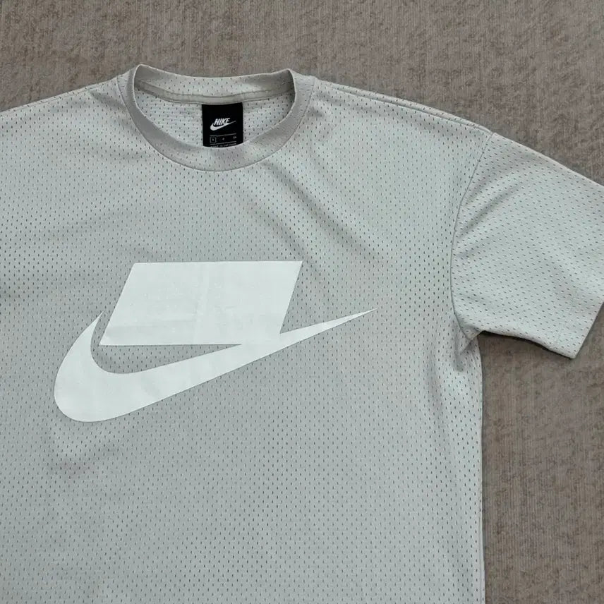 [BUNJANG] Nike NSW Graphic Oversized T-Shirt (Size S, Gray) / 나이키 NSW 그래픽 반팔티 오버사이즈 S 그레이