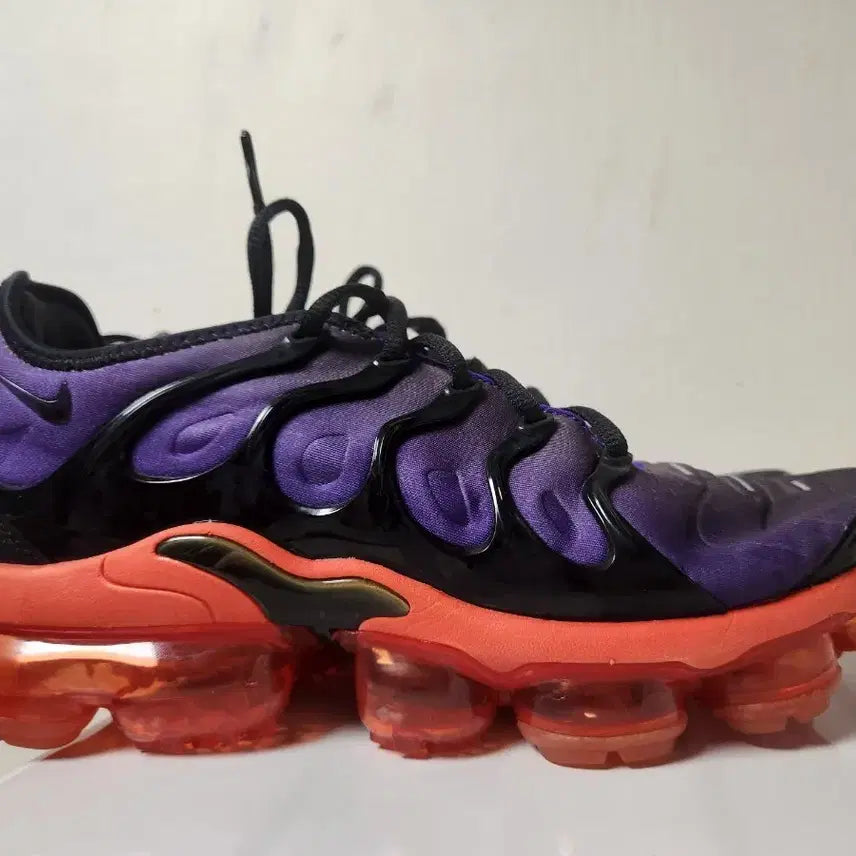 [BUNJANG] Nike Air VaporMax Plus Voltage Purple Running Shoes (265) / 나이키 베이퍼맥스 플러스 볼티지 퍼플 265