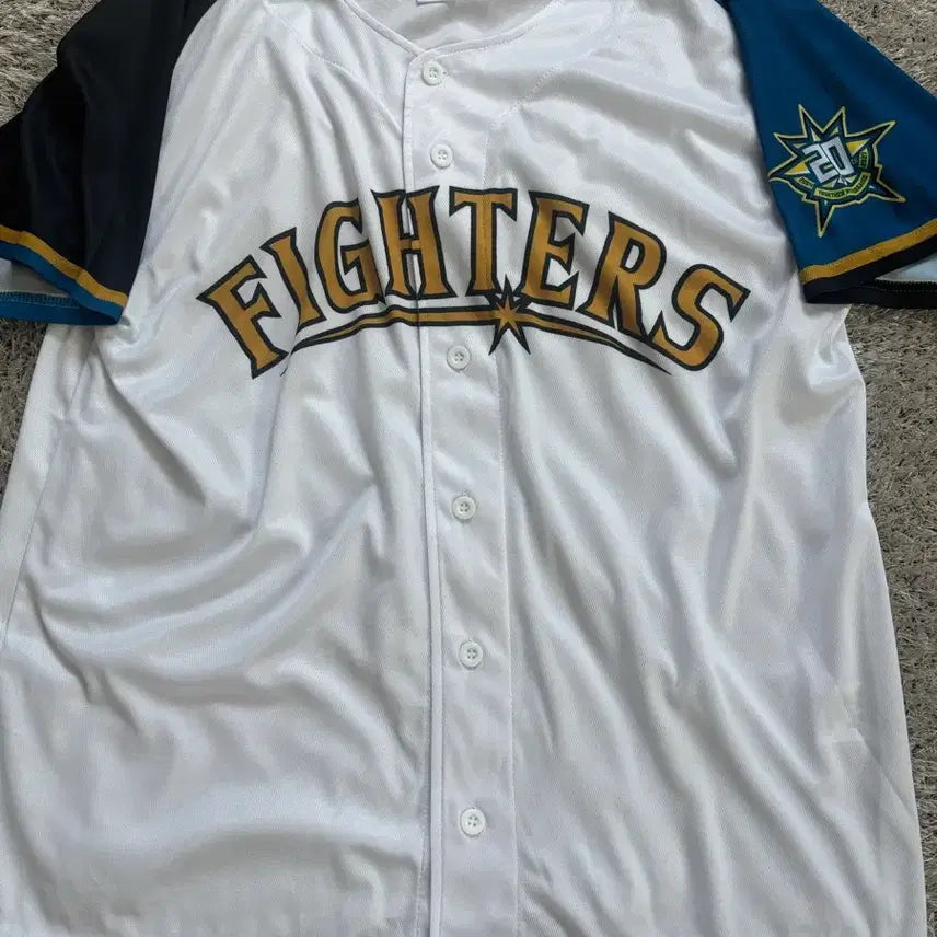 [BUNJANG] Nippon-Ham Fighters Japanese Baseball Uniform Size 100-105 / 일본 프로야구 니혼햄 파이터즈 유니폼 사이즈 100-105
