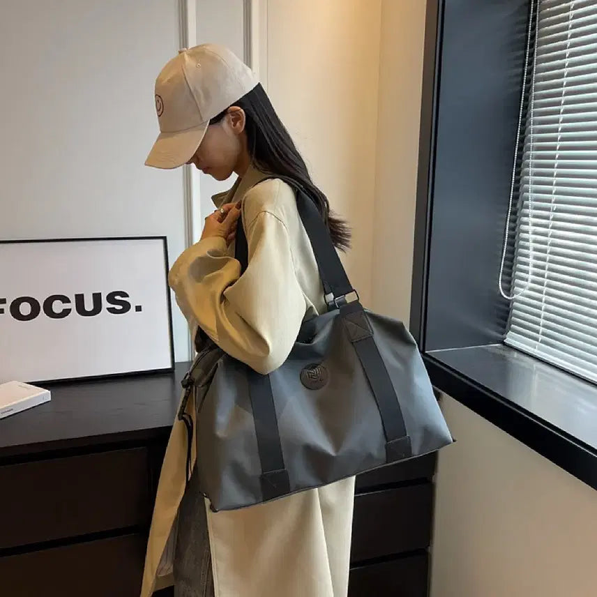 [BUNJANG] Waterproof Large Capacity Duffle Boston Bag / [원가이하/새상품] 생활방수 대용량 만능 더플백 보스턴백 / 1박2일 여행 헬스 가방