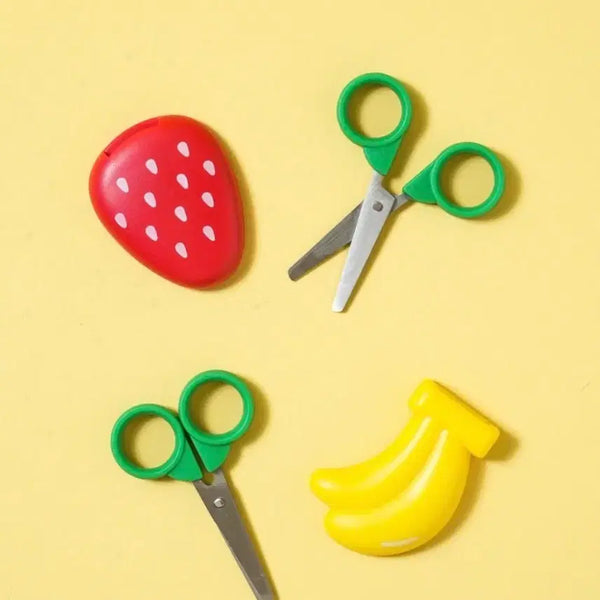 [BUNJANG] Daiso Fruit Market Fruit Cap Scissors (2-Pack) / 다이소 푸룻마켓 과일 자석 캡가위 2개입