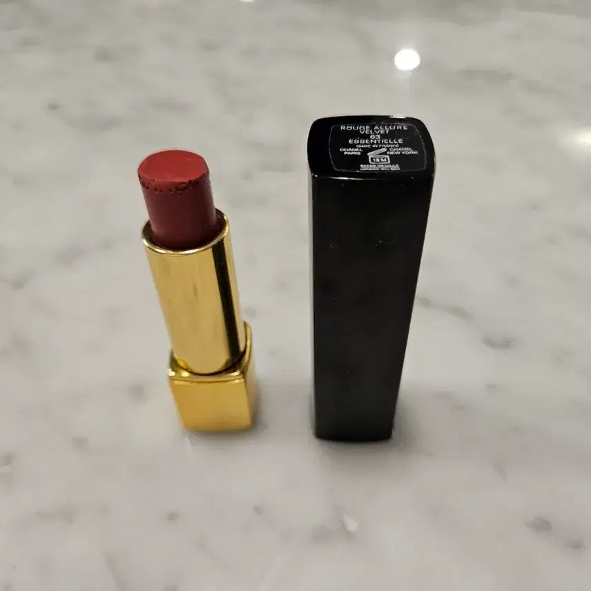 [BUNJANG] Chanel Rouge Allure Velvet 63 Essentielle Lipstick / 샤넬 루쥬 알뤼르 벨벳 63 에쌍씨엘 립스틱