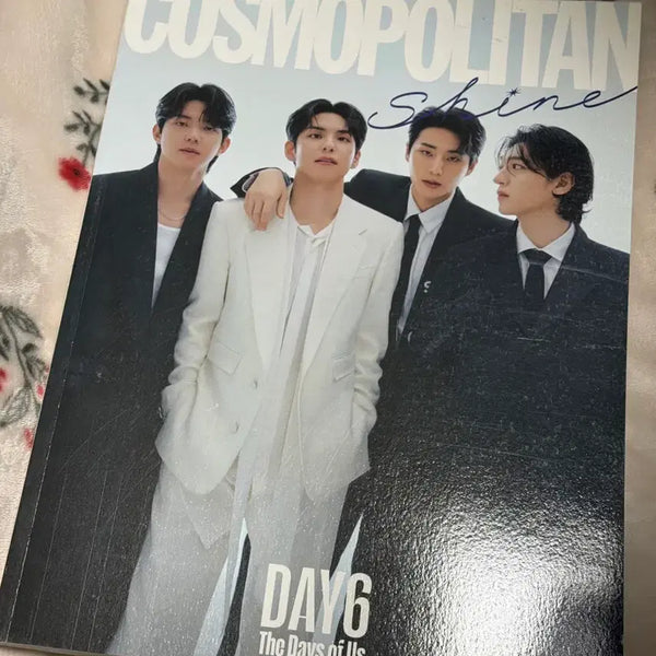 [BUNJANG] Day6 Group Cosmopolitan Magazine (No Photocard) / 데이식스 단체 코스모폴리탄 잡지 (포카X)