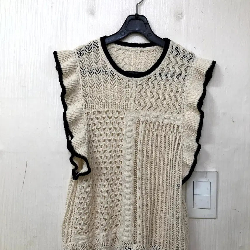 [BUNJANG] BLANC DEW Blouse / BLANC DEW 블라우스
