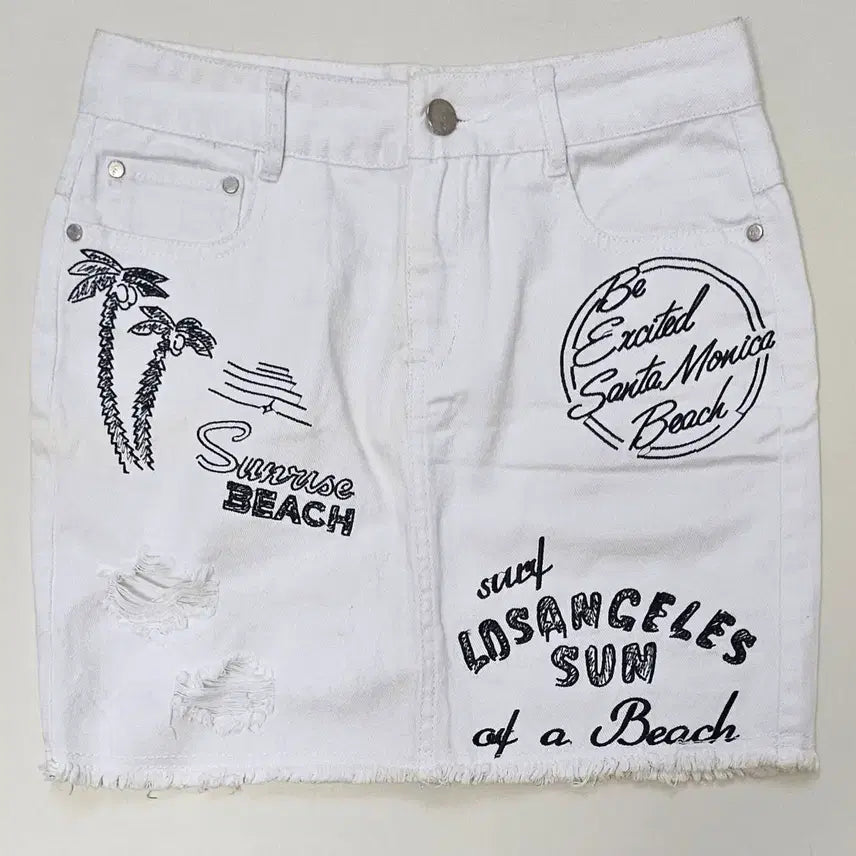 [BUNJANG] LAP White Y2K Retro Denim Lettering Skirt with Summer Beach Printing / 랩(LAP) 화이트 Y2K 레트로 데님 레터링 스커트 썸머 비치 프린팅