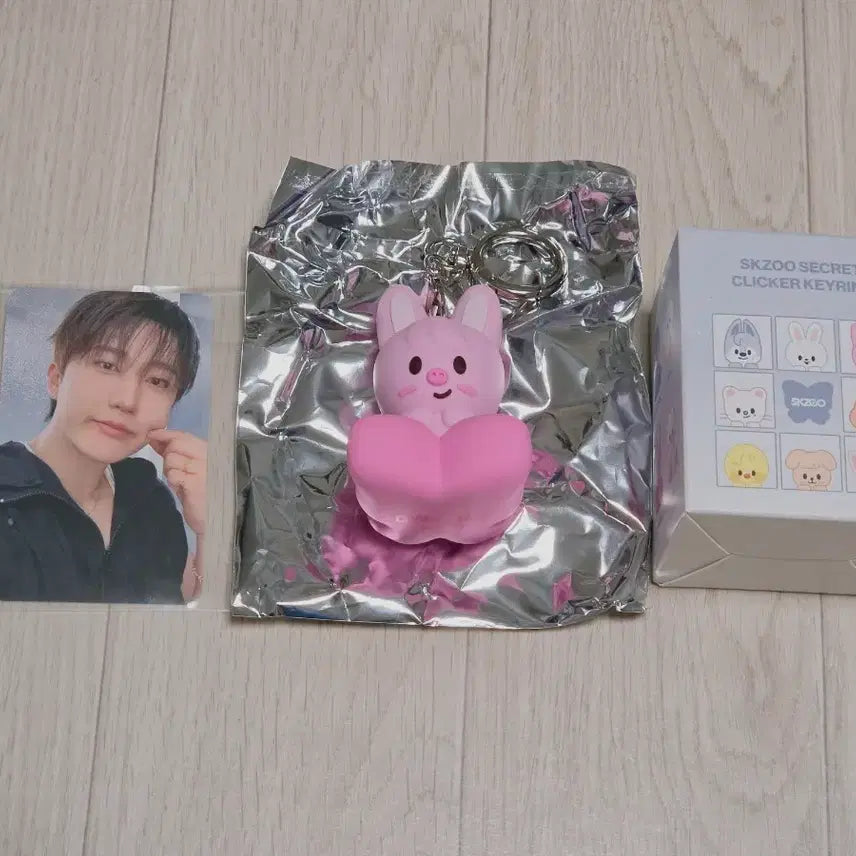 [BUNJANG] Stray Kids SKZOO Changbin Secret Clicker Keyring Bundle Set Photocard / 스트레이키즈 SKZOO 시크릿 클리커 키링 돼끼 창빈 포카 일괄