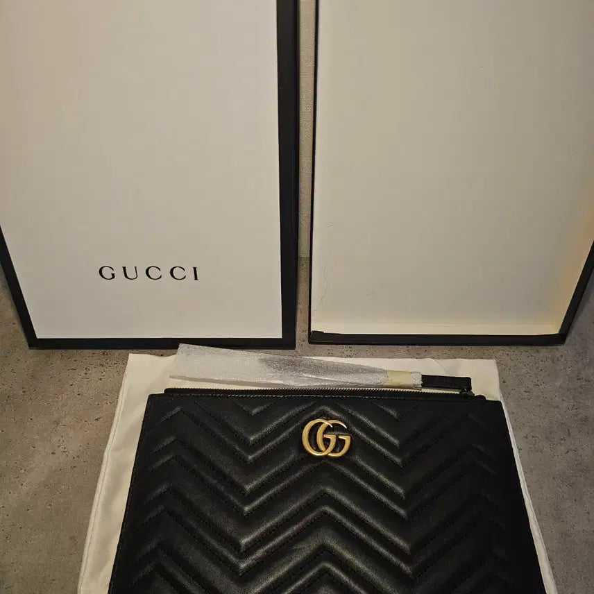 [BUNJANG] Gucci Marmont GG Heart Matelassé Clutch/Pouch / 구찌 마몽 GG 하트 마틀라세 클러치/파우치 풀박스