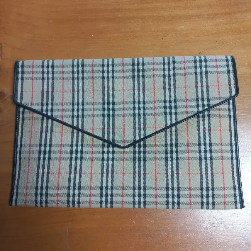 [BUNJANG] Burberry Leather Clutch Bag / (정품) 버버리 클러치백