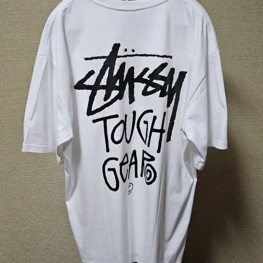 [BUNJANG] Stussy Tough Gear T-Shirt White XL (New) / 스투시 터프기어 티셔츠 화이트 (새상품)