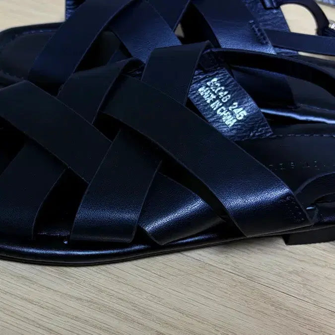 [BUNJANG] Buttons Studio Buckle Strap Flip Flops / 버튼스튜디오 샌들 쪼리 여름신발 플립플랍 슬리퍼