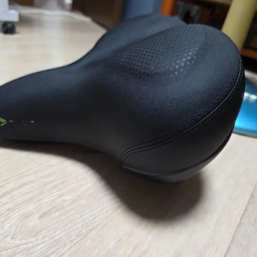 [BUNJANG] Bicycle Suspension Saddle Copy / 까도사 카피 자전거 서스펜션 안장 판매합니다