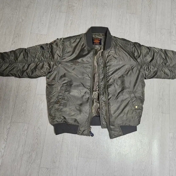 [BUNJANG] Alpha Industries MA-1 Flight Jacket Khaki / 알파인더스트리 MA-1 항공점퍼 카키