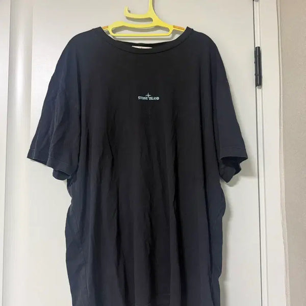 [BUNJANG] Stone Island Short Sleeve T-Shirt Black / 스톤아일랜드 반팔티 블랙