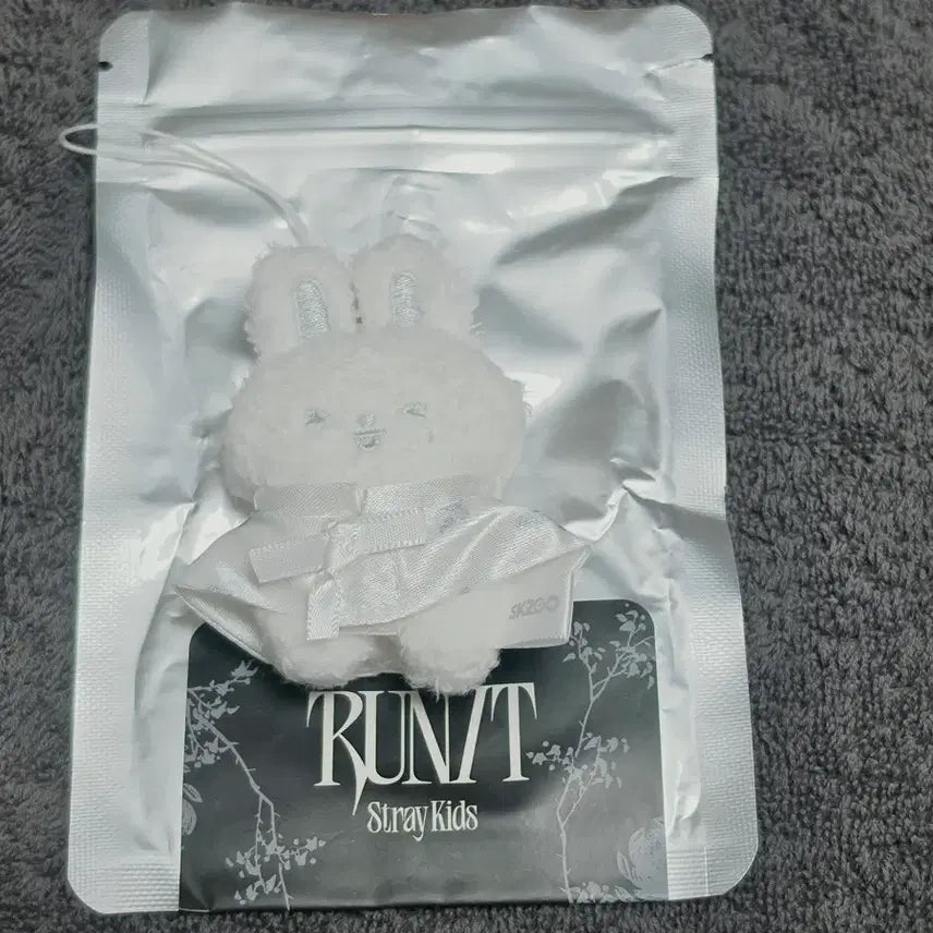 [BUNJANG] Stray Kids RUNIT Micro SKZOO Libit Ver. / 스트레이키즈 RUNIT 마이크로 스키주 리빗 양 버전