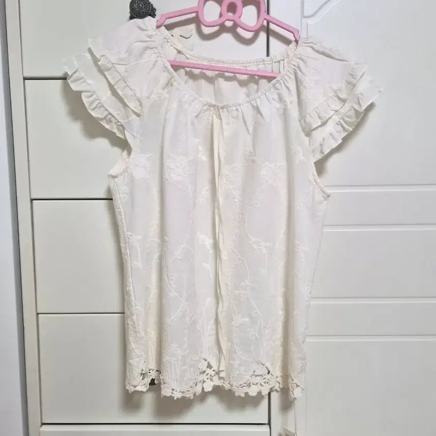 [BUNJANG] Ivory Lace Blouse - New Arrival / 레이스 블라우스 (아이보리)새상품