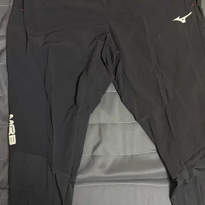 [BUNJANG] Mizuno Black Running Pants / 미즈노 블랙 러닝 팬츠