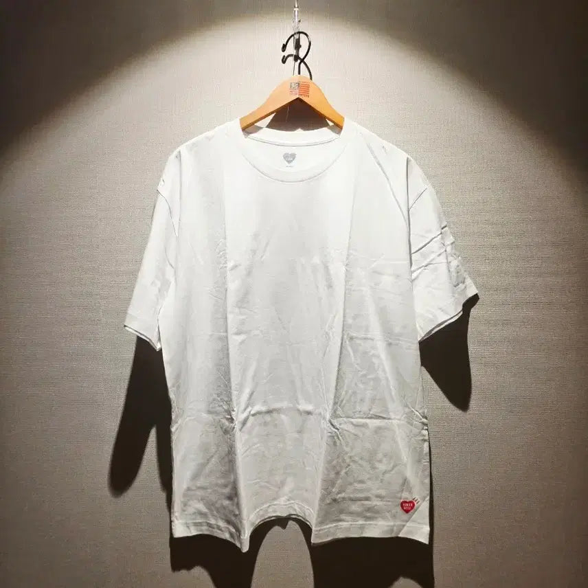 [BUNJANG] Human Made White Red Logo T-Shirt XL / [공홈구매/새제품] 휴먼메이드 화이트컬러 레드로고 반팔티셔츠 XL