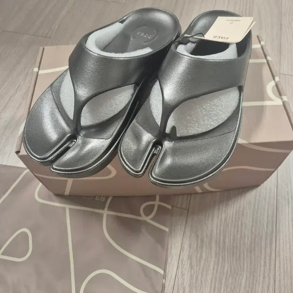 [BUNJANG] Paes Fitflop Jjori Gunmetal (New) / (새제품)Paes 페이즈 핏플랍 쪼리 Gunmetal 260