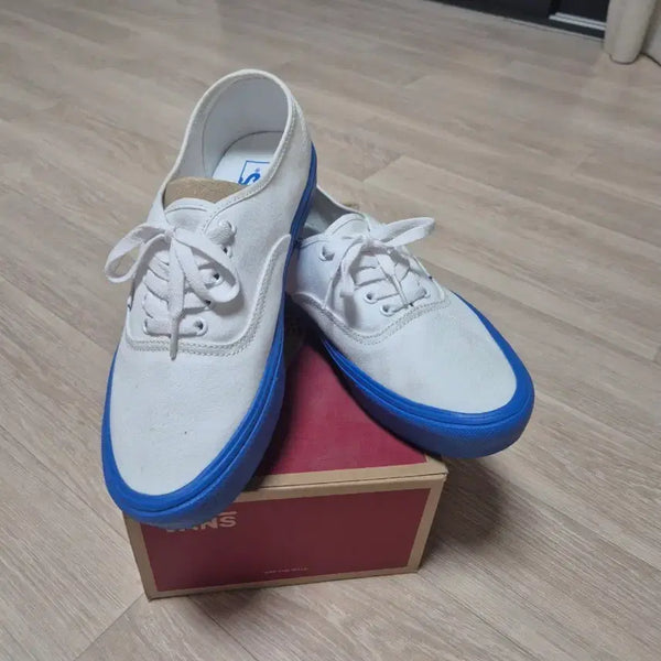 [BUNJANG] Vans Authentic Lite Sneakers White/Blue 270 / 반스 스니커즈 어센틱 라이트 화이트/블루 270