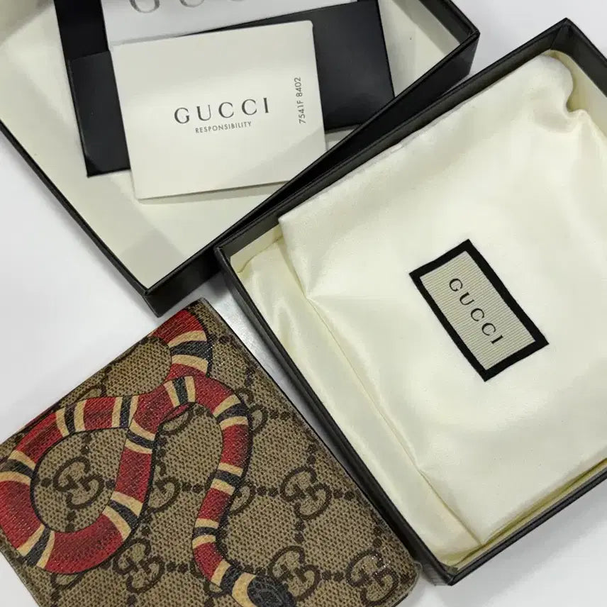 [BUNJANG] Gucci Snake Bi-fold Wallet / 구찌 스네이크 반지갑