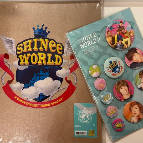 [BUNJANG] SHINee 2nd Concert Photobook & Pin Badge Set / 샤이니 콘서트 포토북+핀뱃지